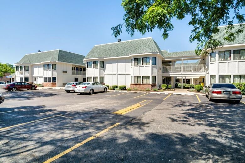 Hotel Motel 6 Chicago Schiller Park