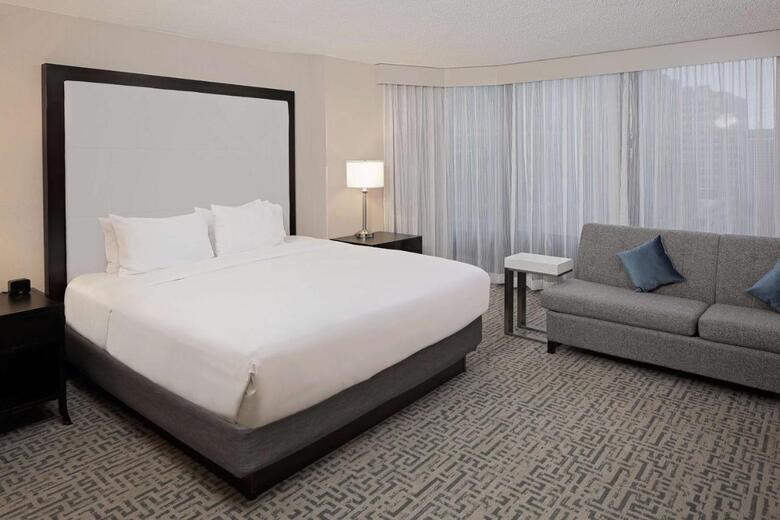 Doubletree Hotel Chicago Magnificent Mile
