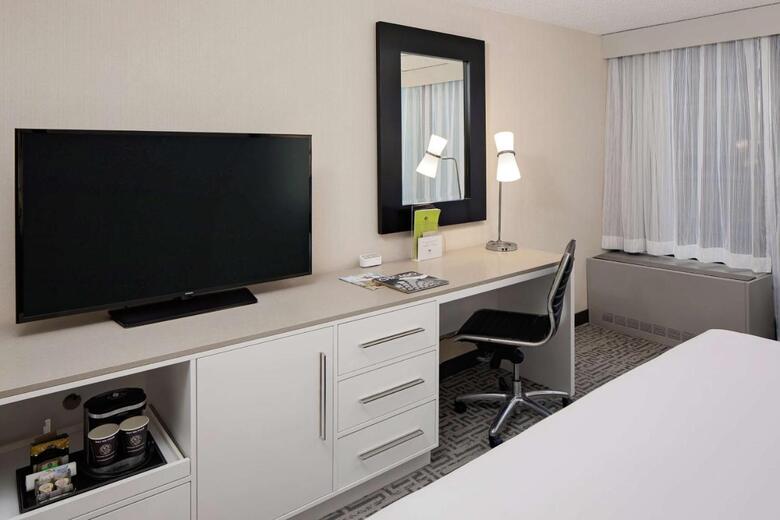 Doubletree Hotel Chicago Magnificent Mile
