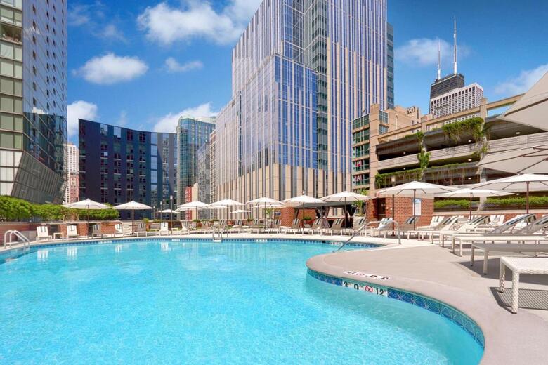 Doubletree Hotel Chicago Magnificent Mile