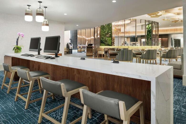 Doubletree Hotel Chicago Magnificent Mile
