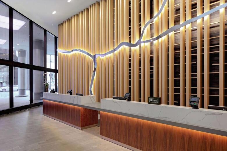 Doubletree Hotel Chicago Magnificent Mile