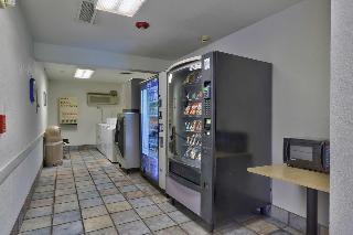 Hotel Motel 6 Kingman - West