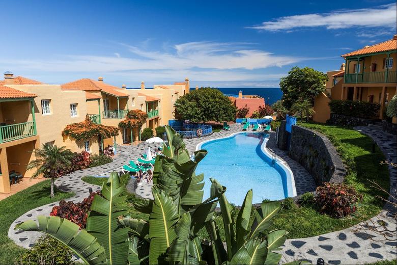 Apartamentos La Caleta