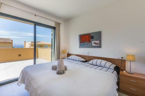 Villa Zafr� Montfarrutx