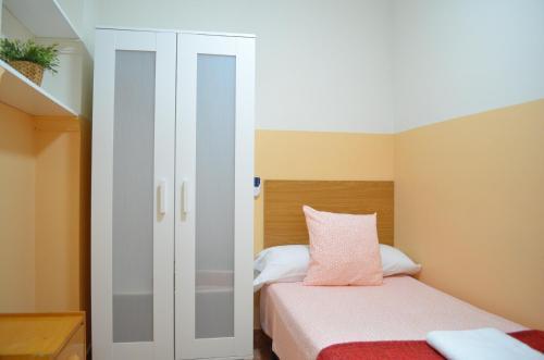 Hostal Village Guesthouse Barco