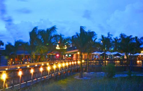 The Beachcomber Beach Resort & Hotel