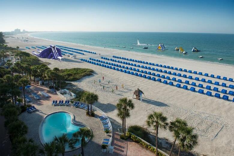 Hotel Tradewinds Island Grand