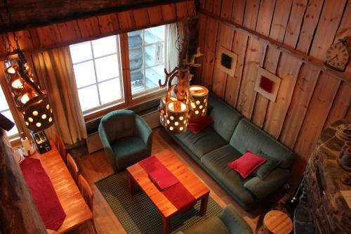 Rukanhelmi Jr. Cottage