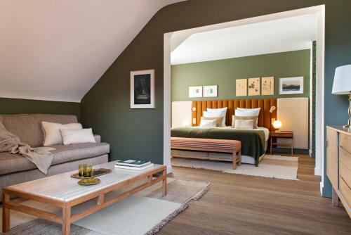 Hotel Auberge Du P�re Bise - Jean Sulpice