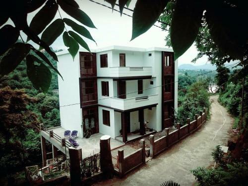Hostal Holiday House Green Cape Batumi