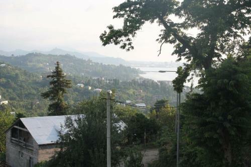 Hostal Holiday House Green Cape Batumi