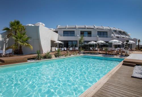 Hotel La Plage Art Et Emotions