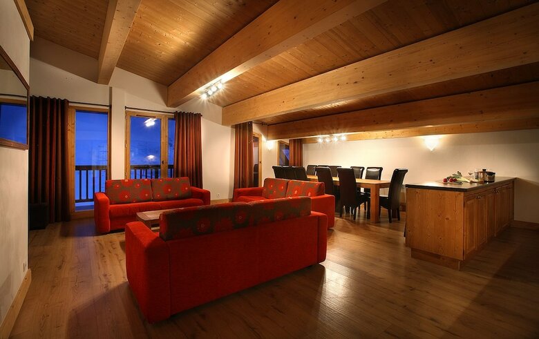 Aparthotel Chalet Des Neiges : La Cime Des Arcs
