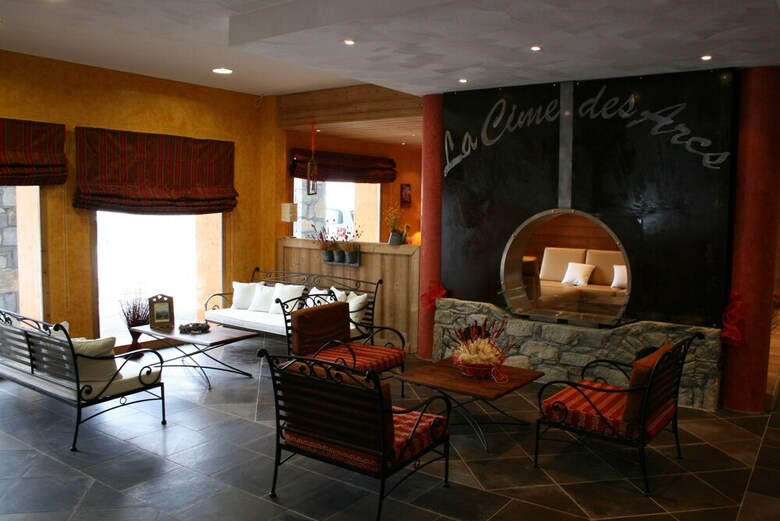 Aparthotel Chalet Des Neiges : La Cime Des Arcs
