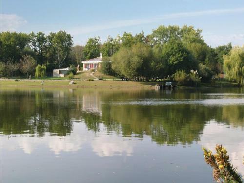 Holiday Home Le Champ St. Pere Le Bois Merlet