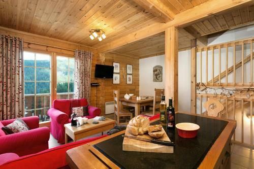 Madame Vacances - Les Chalets De Cr�te C�te Village