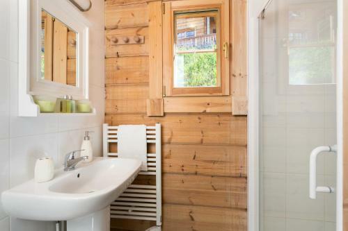 Madame Vacances - Les Chalets De Cr�te C�te Village