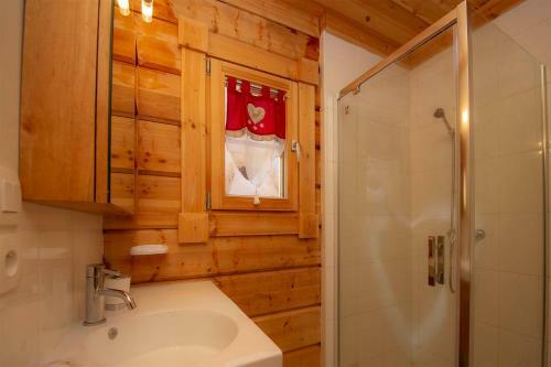 Madame Vacances - Les Chalets De Cr�te C�te Village