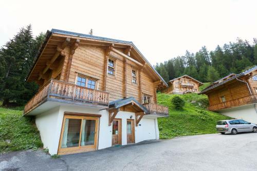 Madame Vacances - Les Chalets De Cr�te C�te Village