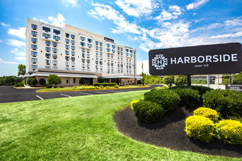 Hotel Clarion Inn & Suites Fairgrounds