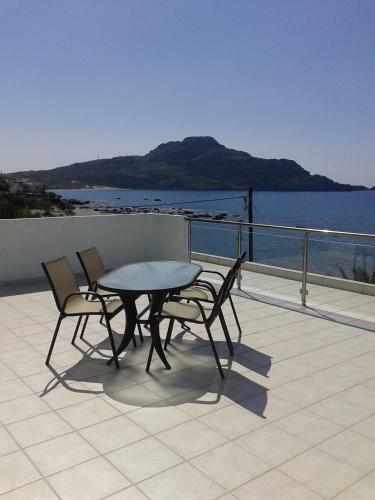 Skinos Apartments