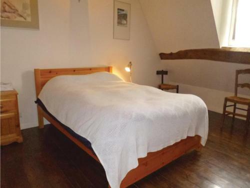 Two-bedroom Apartment In Ocquerre