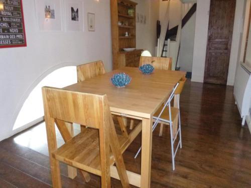 Two-bedroom Apartment In Ocquerre