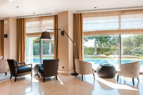 Hotel Somewhere Vouliagmeni