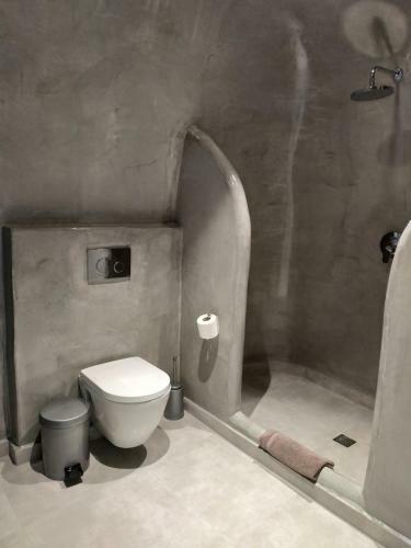 Hostal Iriana Apartments