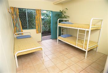Hostal Calypso Inn Barckpackers Resort