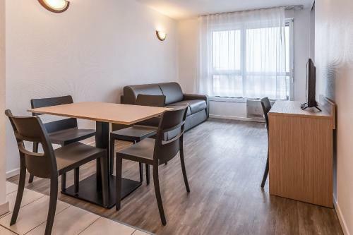 Aparthotel Zenitude H�tel-r�sidences Les Hauts D'annecy
