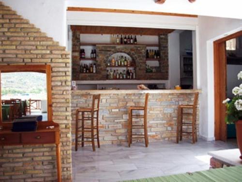 Hostal Elpis Rooms