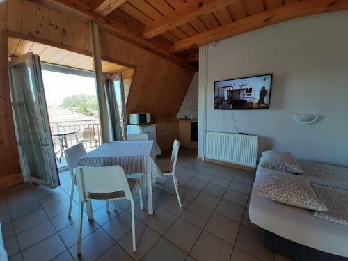 Familia Apartmanh�z