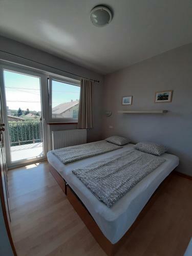 Familia Apartmanh�z