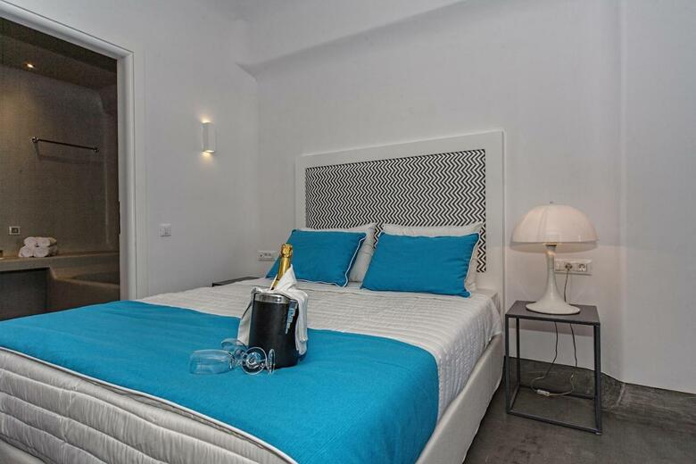 Hotel Blue Waves Suites & Apartments