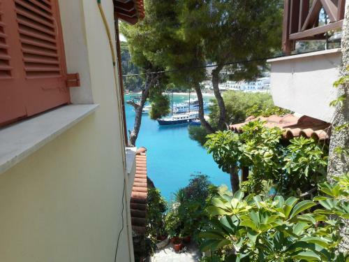 Hostal Pension Galazios Kolpos