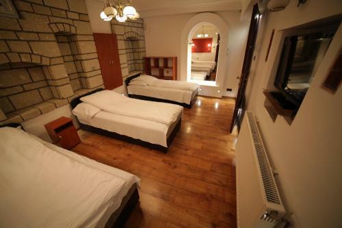 Hostal Apartman Eged Vend�gh�z