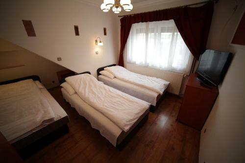 Hostal Apartman Eged Vend�gh�z