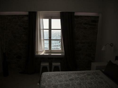 Olive Press Hotel & Apartments
