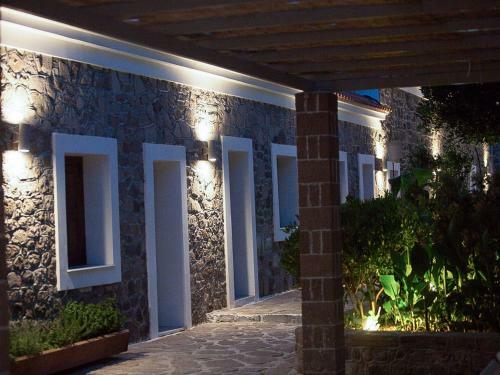 Olive Press Hotel & Apartments