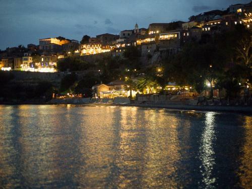 Olive Press Hotel & Apartments