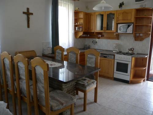 Apartamento Holiday Home Balatonmariafurdo 8