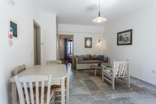 Vardia Hotel