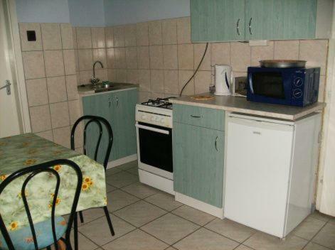 P�csi Apartmanh�z