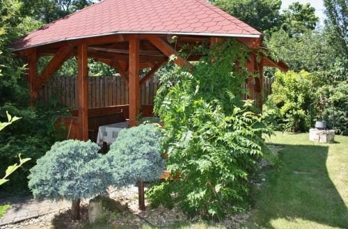 Hostal Aranykert Vend�gh�z