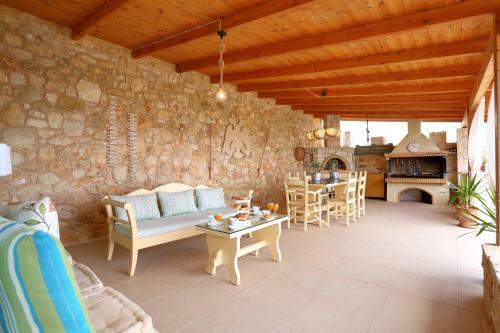 Luxury Holiday Villas Gouves