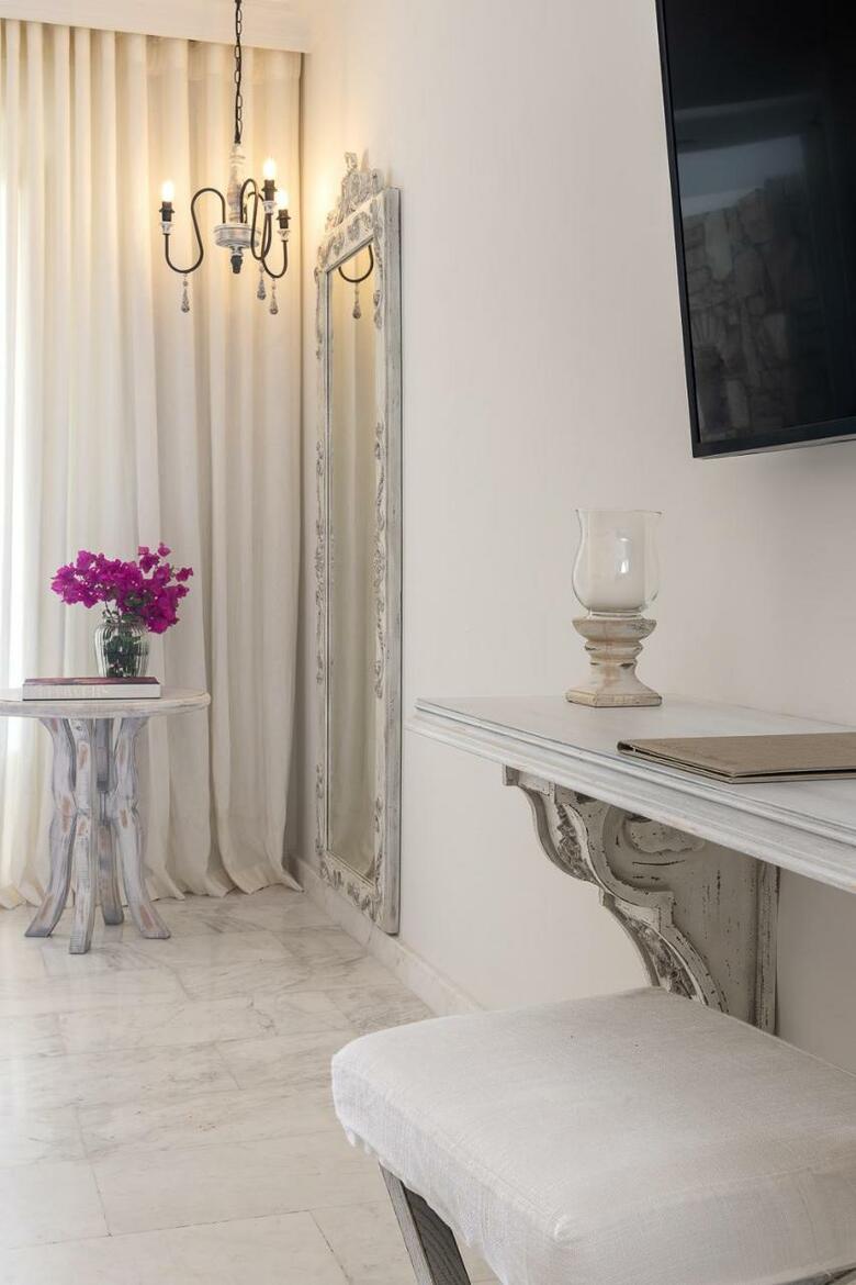 Saint John Hotel Villas & Spa