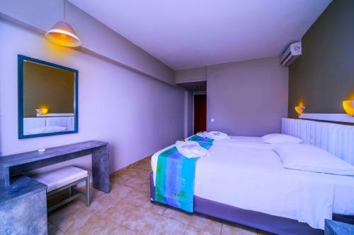 Lito Hotel