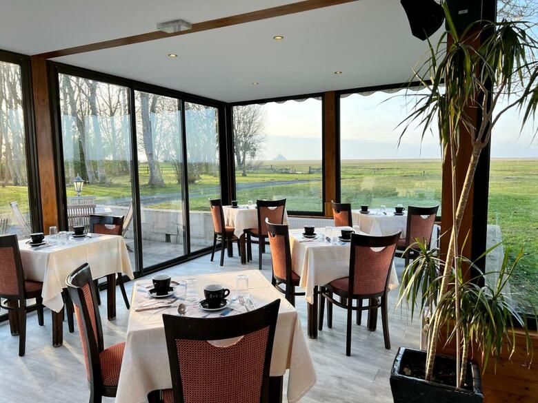 Hotel Manoir De La Roche Torin